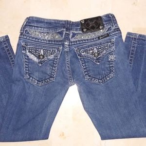 Miss Me capri blue jean's size 27 with 24" inseam